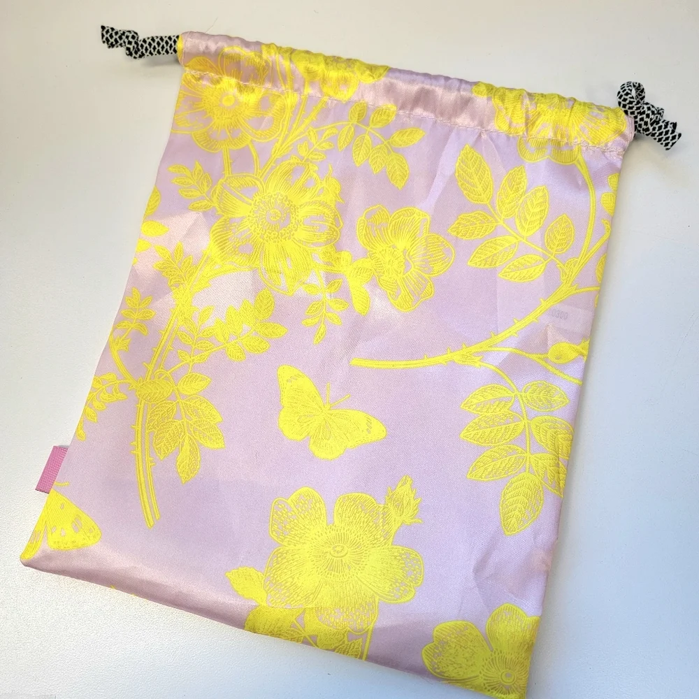 🦋 3 for $10 ~‎ IPSY Glam Bag Plus Makeup Satchel Drawstring Satin Luxe Pouch
